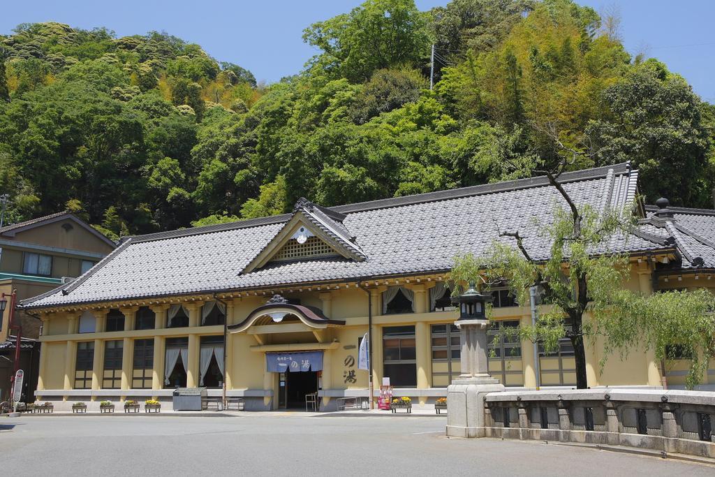 Oyado Hakusan Hotel Hyōgo Екстериор снимка